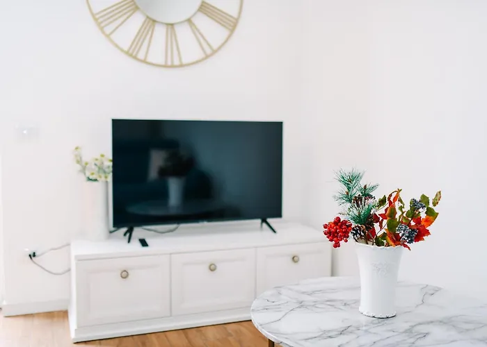 Lora Rose ,free Parking, Self Check In,2 * كومو