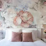 Lora Rose 2, Free Private Parking, Self Check-in *