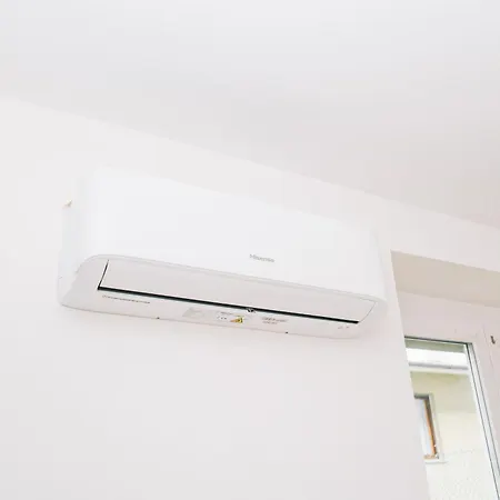 Appartement Lora Roses 2, Free Private Parking, Self Check-in, Air Conditioner *