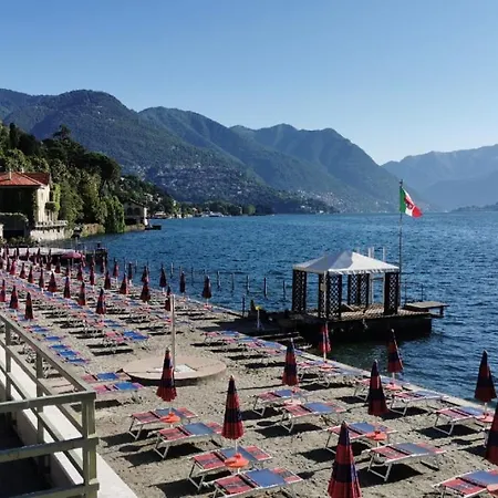 Lora Roses 2, Free Private Parking, Self Check-in, Air Conditioner Appartement Como