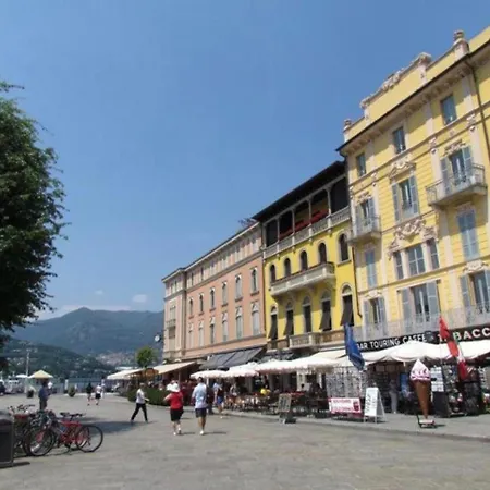 Appartement Lora Roses 2, Free Private Parking, Self Check-in, Air Conditioner Como