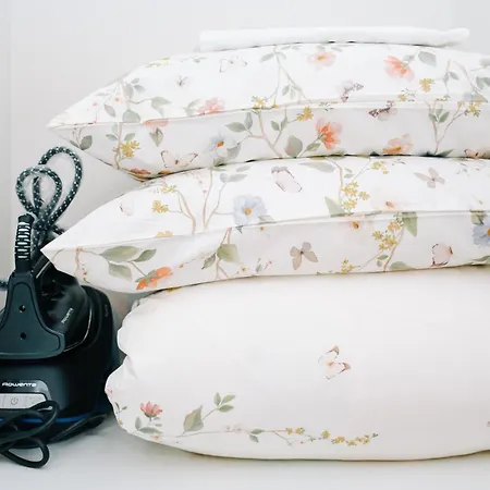 Lora Rose ,free Parking, Self Check In,2 קומו